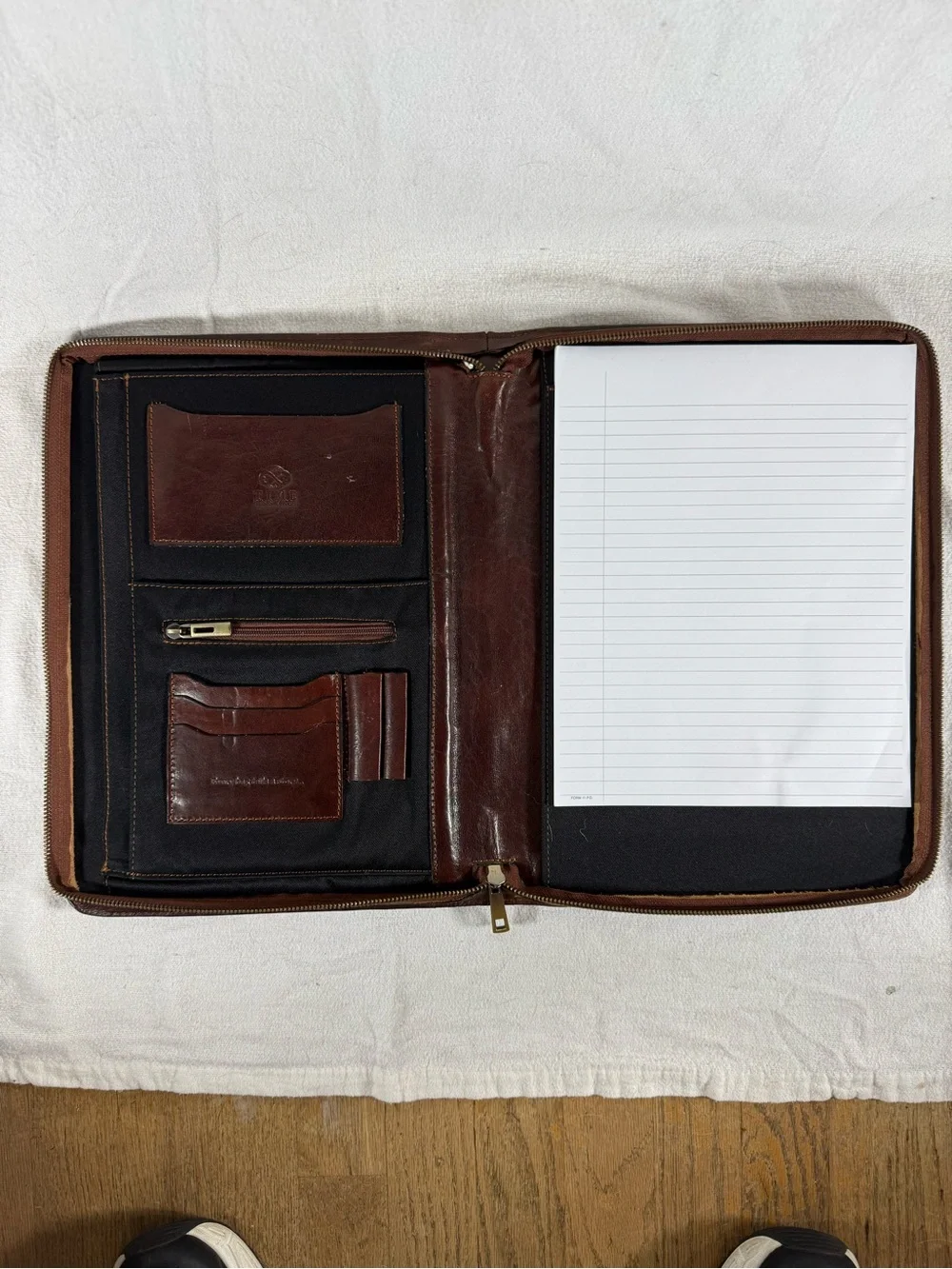 Vintage Time Resistance Classic Brown Leather Zip Folio Organizer